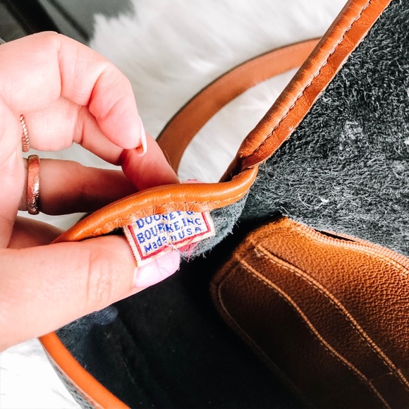 Dooney & Bourke Vintage Equestrian Pebbled Bag - Picture 5 of 7